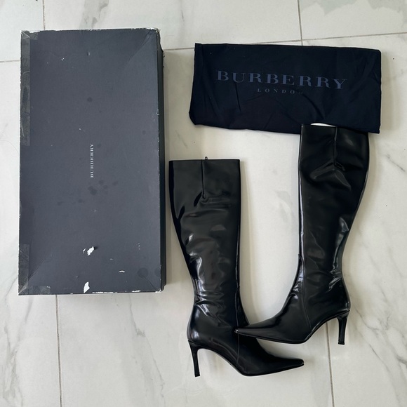 Burberry Knee High Heeled Boots with Original Box & Dust bag - Picture 14 of 14